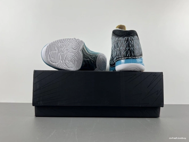 UNC 23 318376-041 Jordan 0720